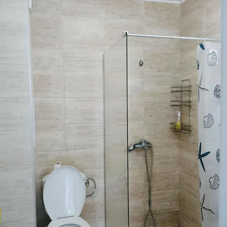 Private Apartment With Parking And Pool Balchik Exterior photo