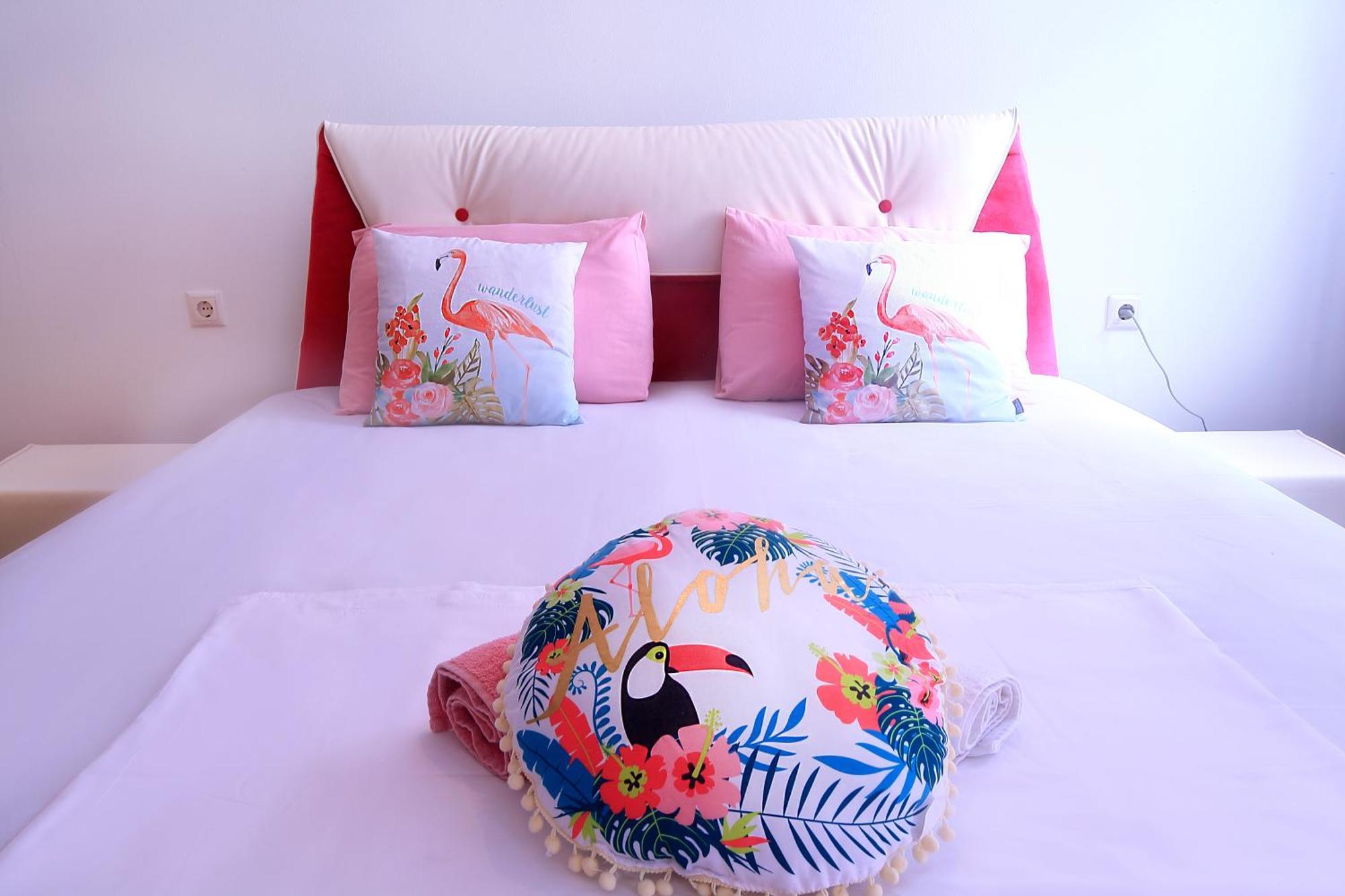 Apartment Private With Parking And Pool Balchik