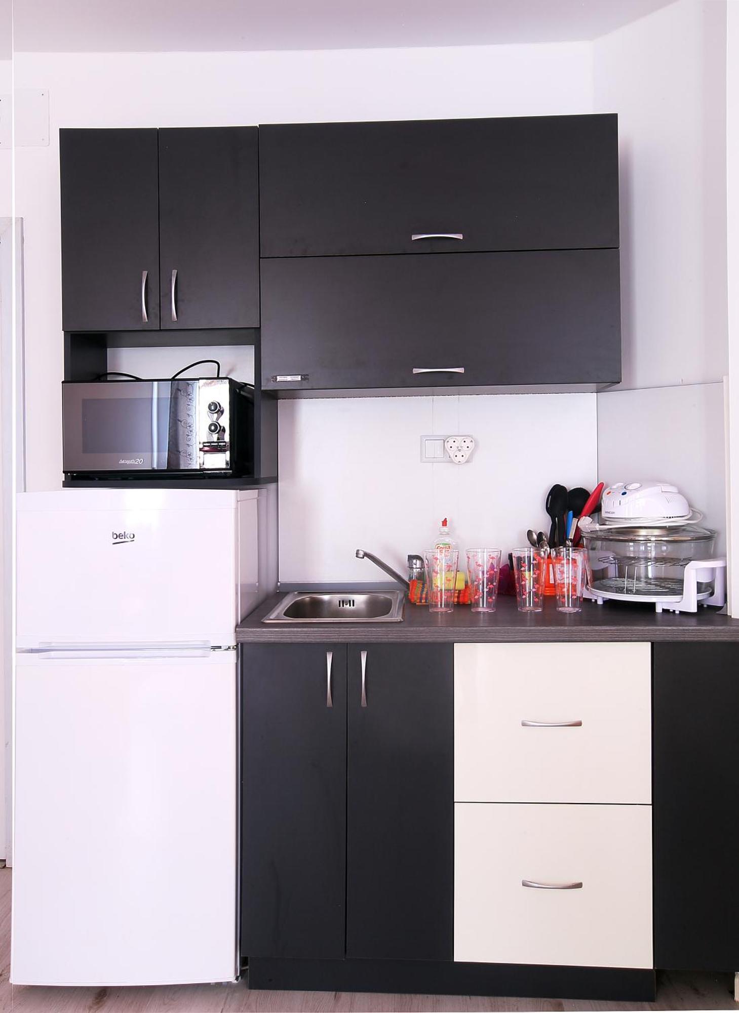 Private With Parking And Pool Balchik