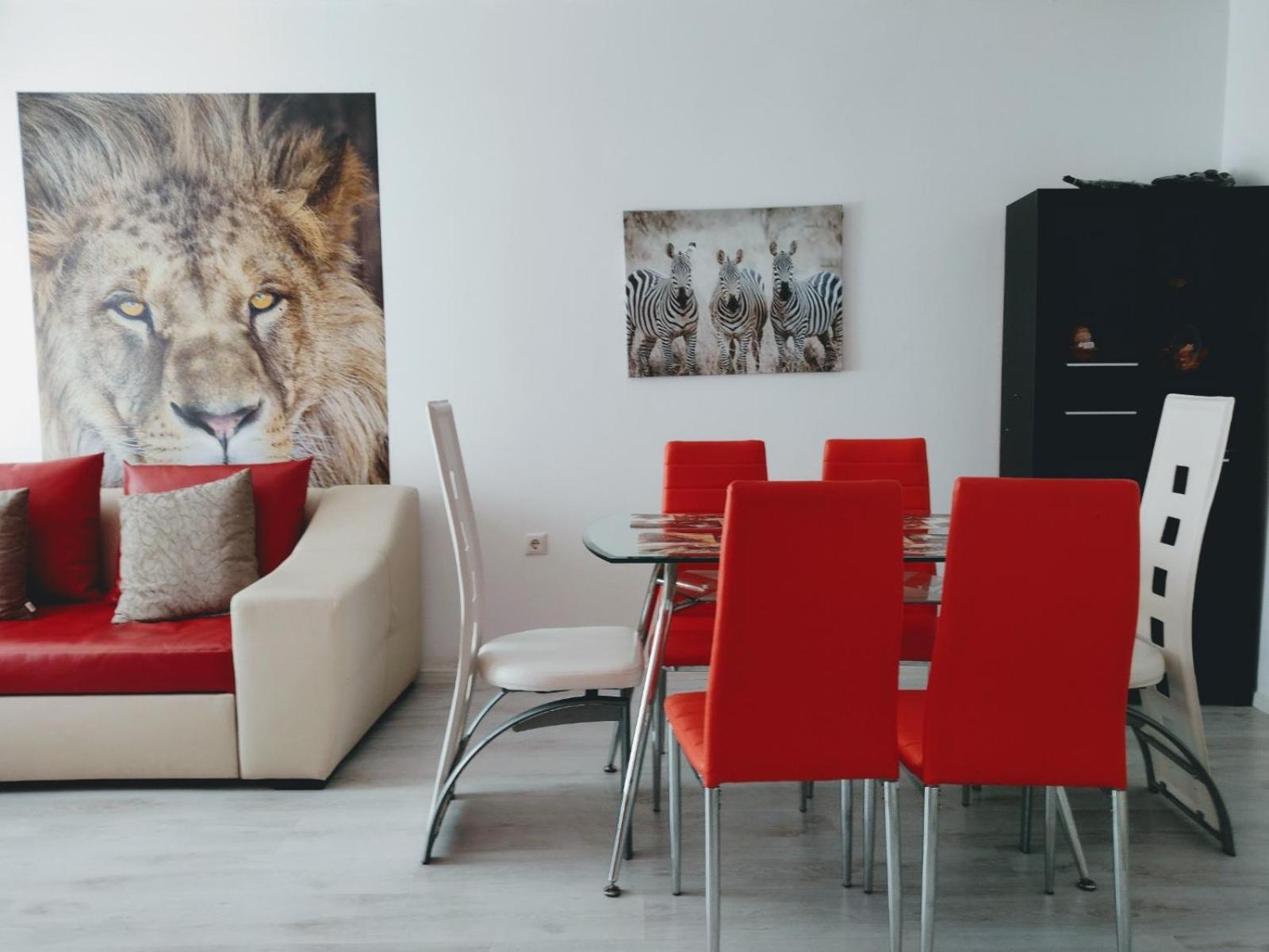 Apartment Private With Parking And Pool *
