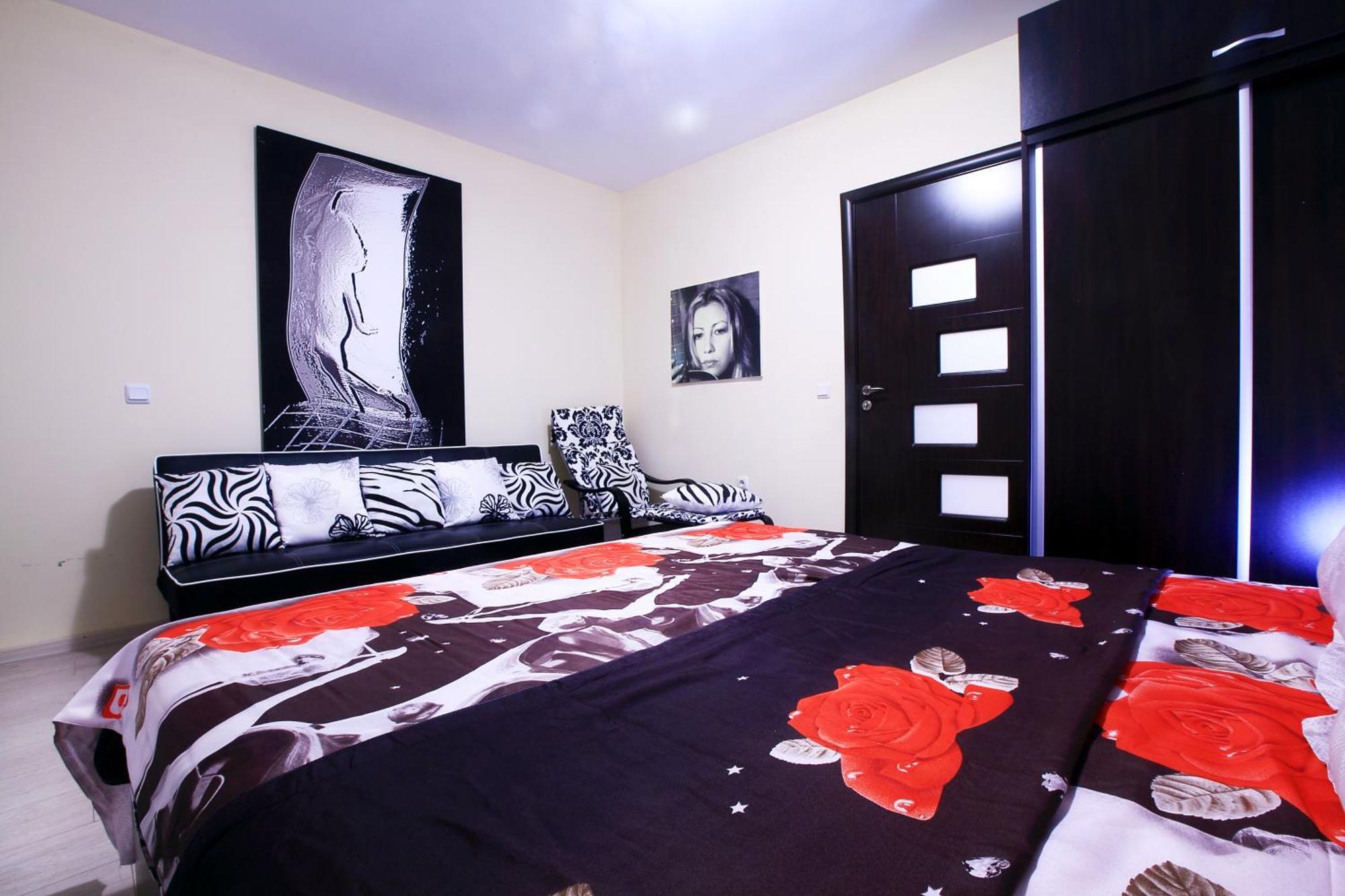 Apartment Private With Parking And Pool *
