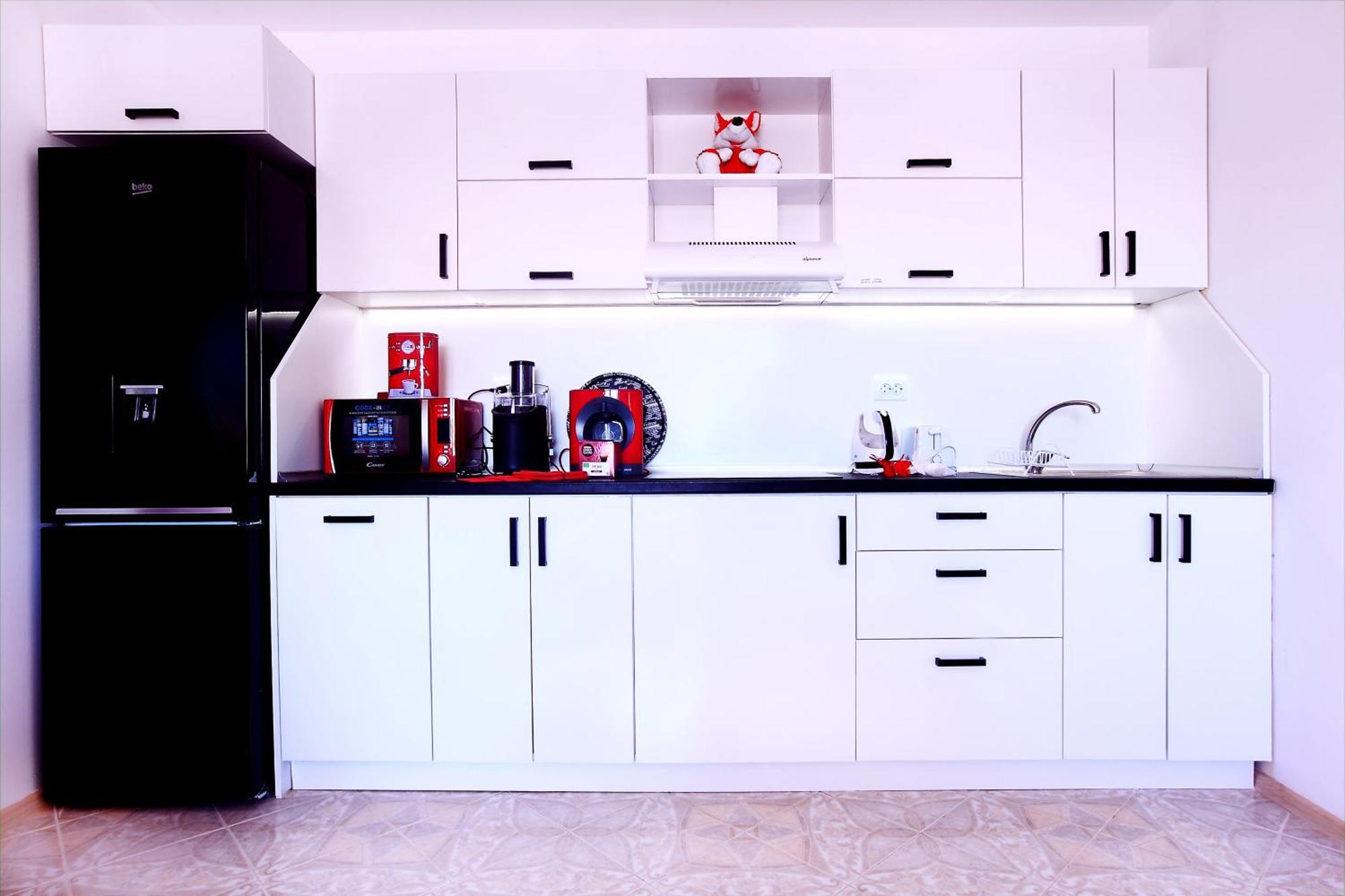 Apartment Private With Parking And Pool *